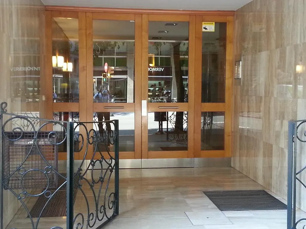 Apartamento Residencia Universitaria San Marius- Muntaner Barcelona España